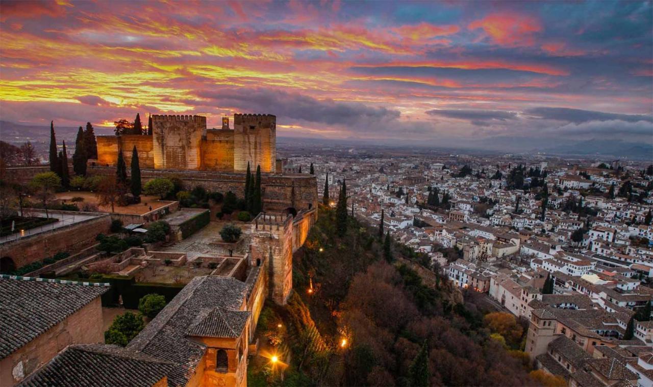 グラナダCasa Alhambra - Centro Historico Con Jardin Privadoアパートメント エクステリア 写真