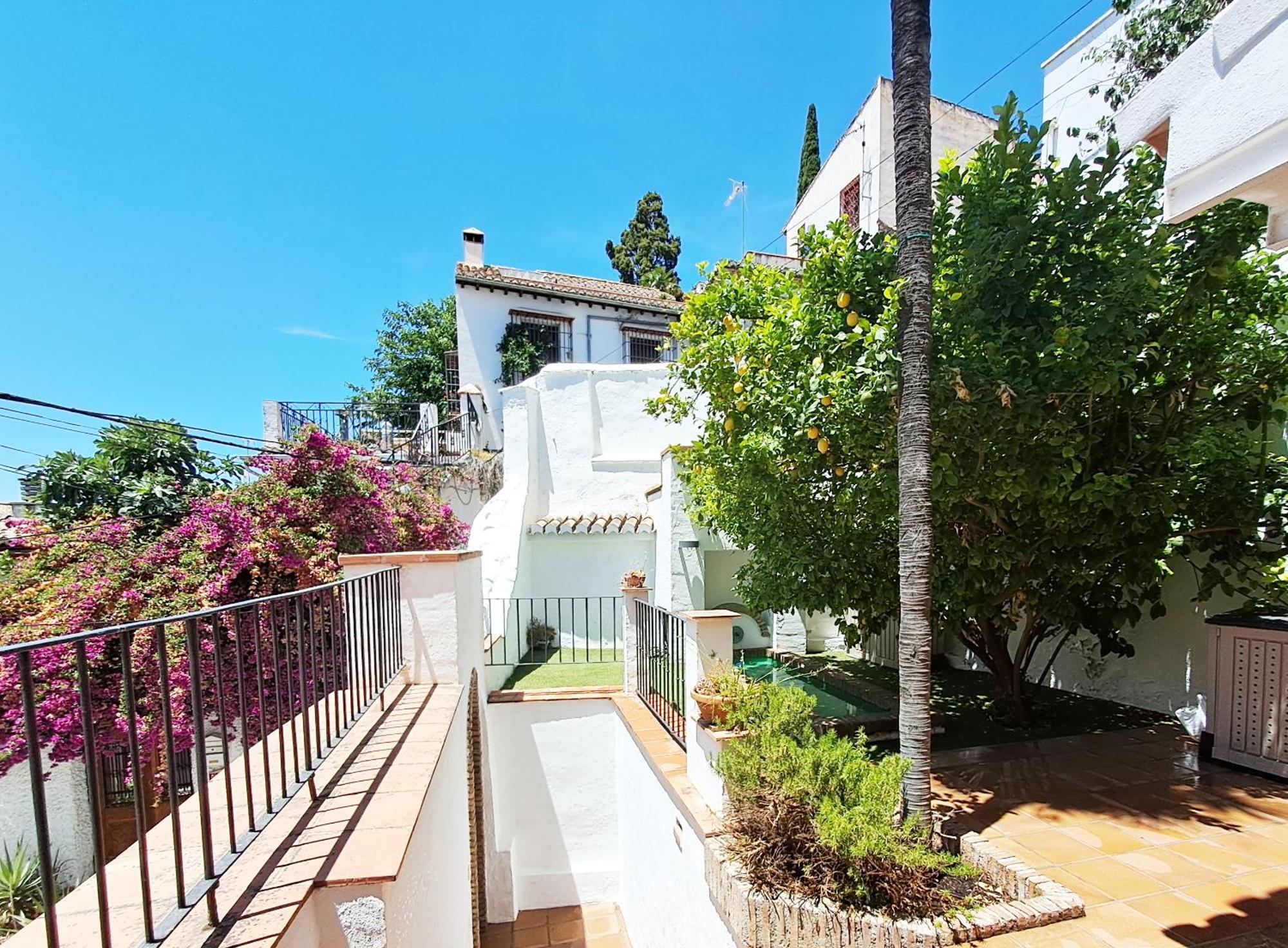 グラナダCasa Alhambra - Centro Historico Con Jardin Privadoアパートメント エクステリア 写真